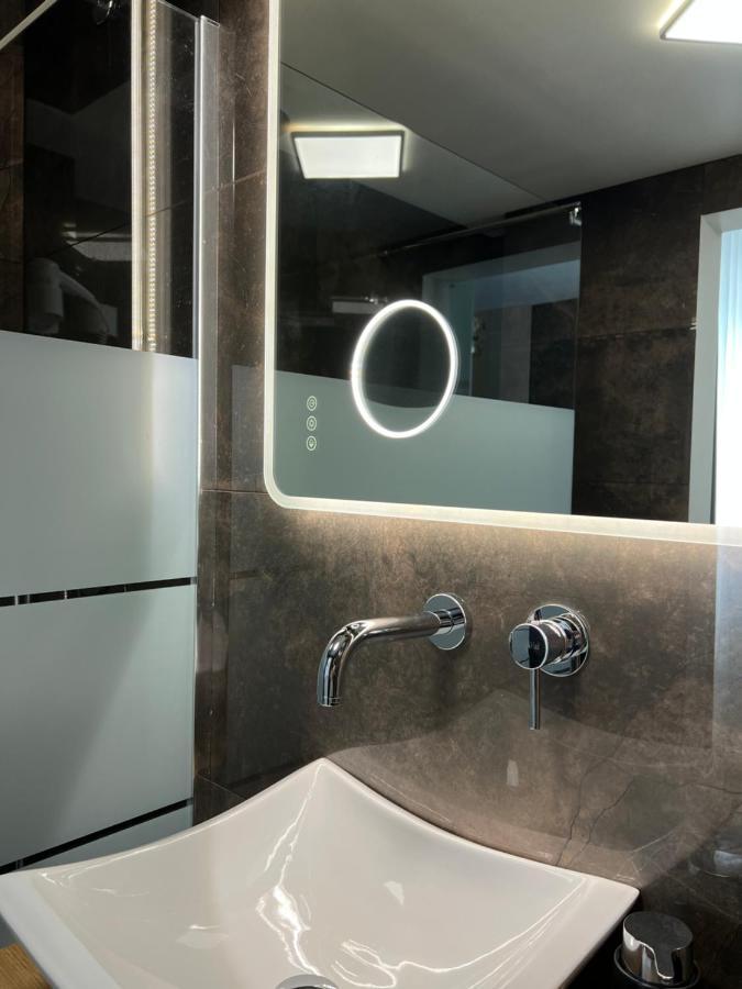 Residenza N&D Luxury Apartment Bari Bagian luar foto
