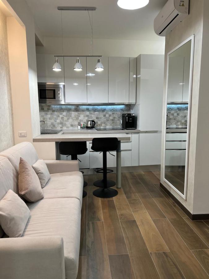 Residenza N&D Luxury Apartment Bari Bagian luar foto