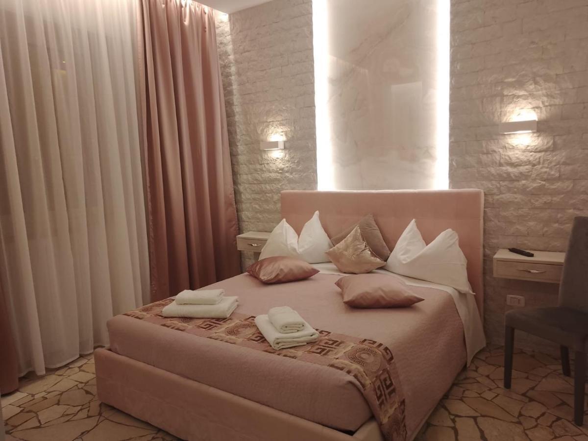 Residenza N&D Luxury Apartment Bari Bagian luar foto