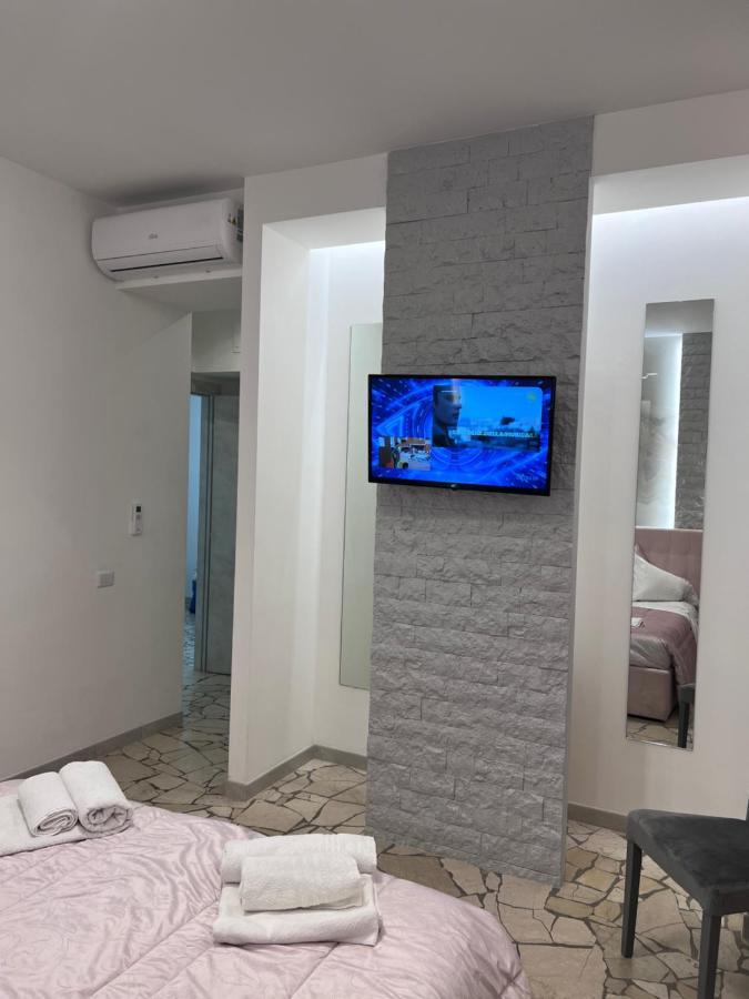 Residenza N&D Luxury Apartment Bari Bagian luar foto